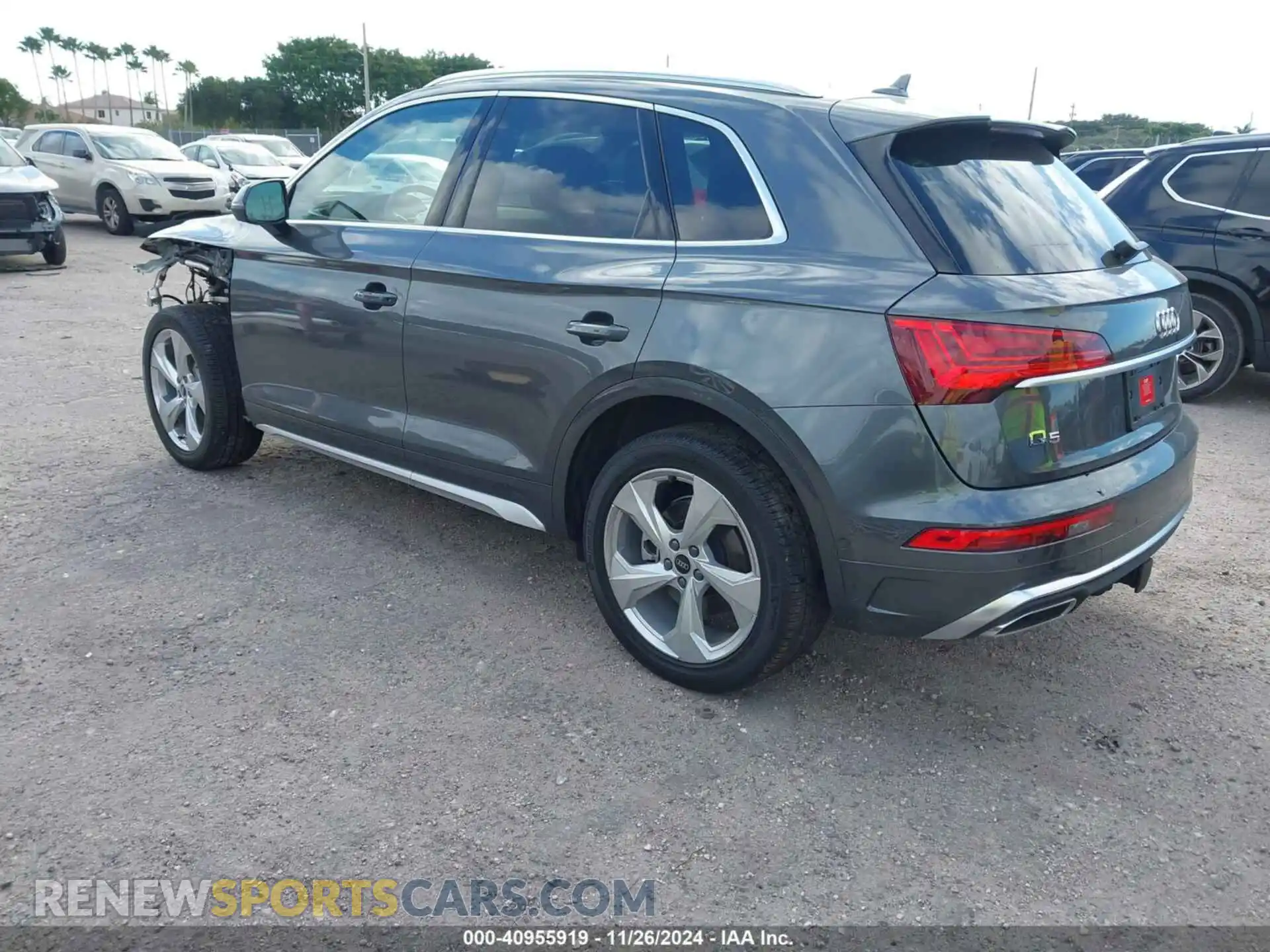 3 Photograph of a damaged car WA1FAAFY2P2141980 AUDI Q5 2023