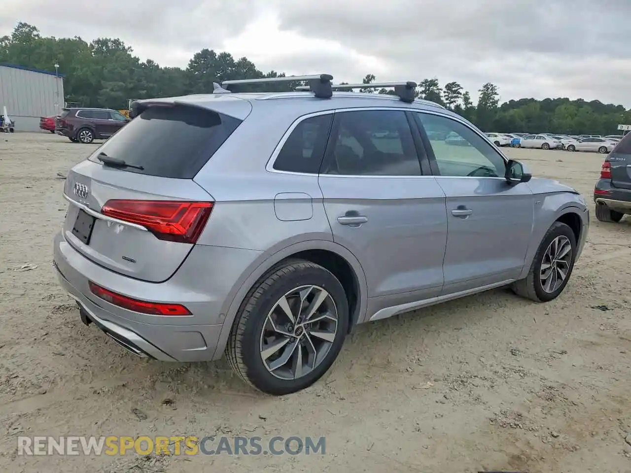 3 Photograph of a damaged car WA1FAAFYXP2126479 AUDI Q5 2023