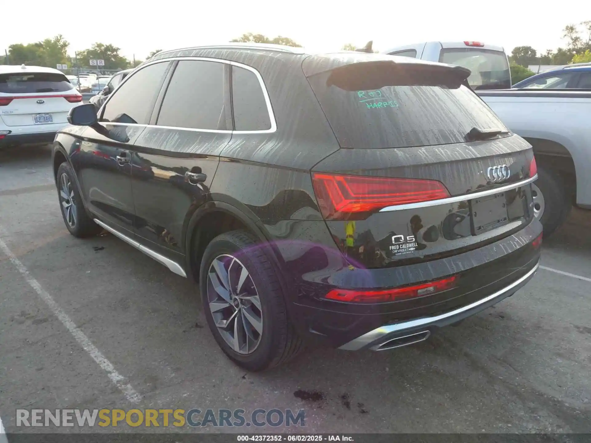 3 Photograph of a damaged car WA1GAAFY0P2037363 AUDI Q5 2023