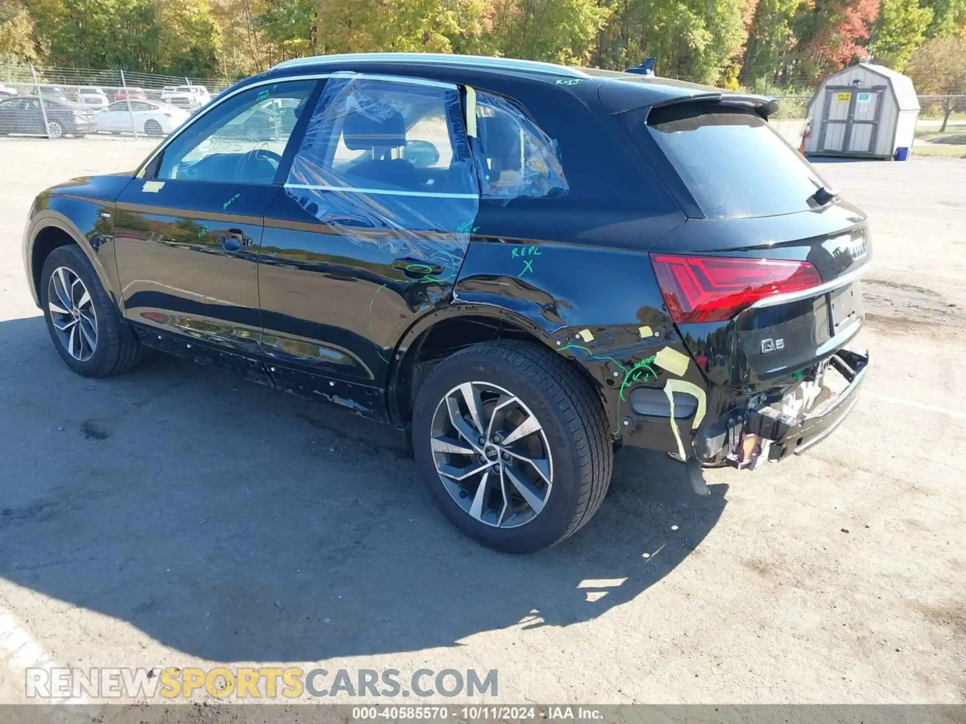 3 Photograph of a damaged car WA1GAAFY0P2161522 AUDI Q5 2023
