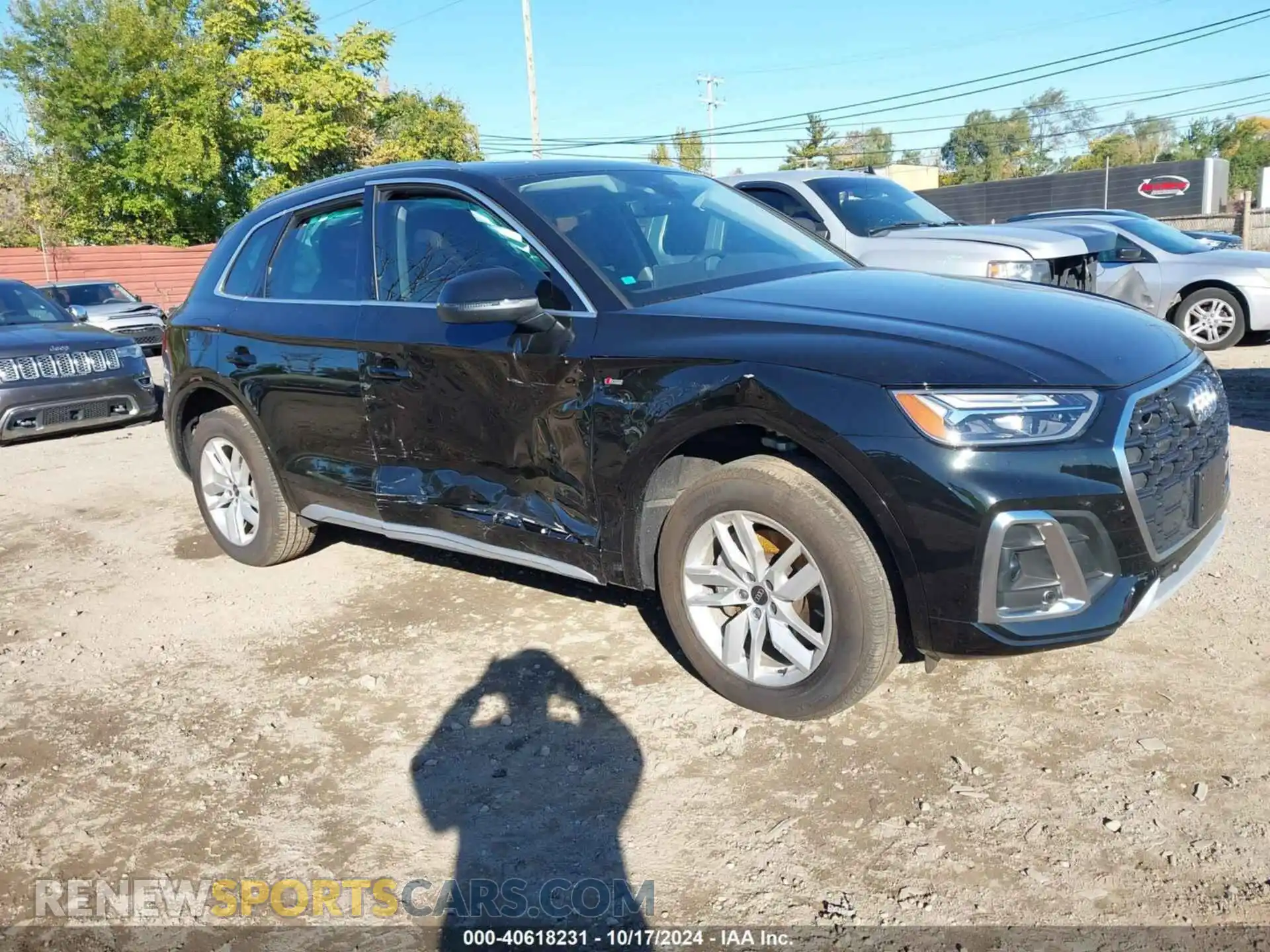 1 Photograph of a damaged car WA1GAAFY2P2170075 AUDI Q5 2023