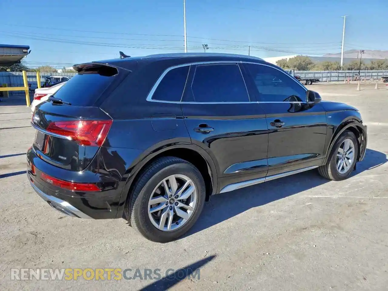 3 Фотография поврежденного автомобиля WA1GAAFY3P2022890 AUDI Q5 2023