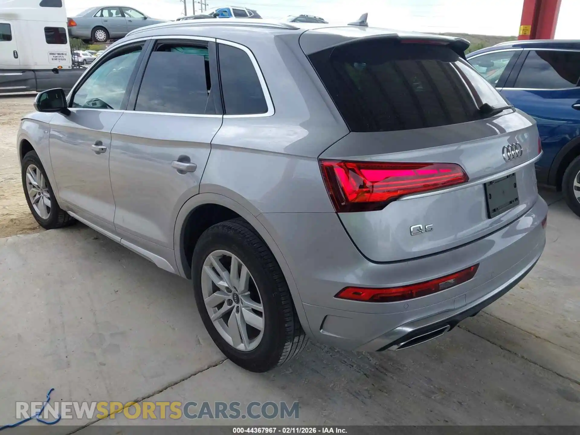 3 Фотография поврежденного автомобиля WA1GAAFY8P2013635 AUDI Q5 2023