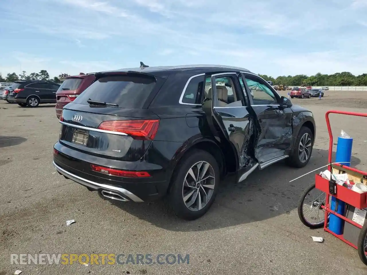 3 Photograph of a damaged car WA1GAAFY8P2130602 AUDI Q5 2023