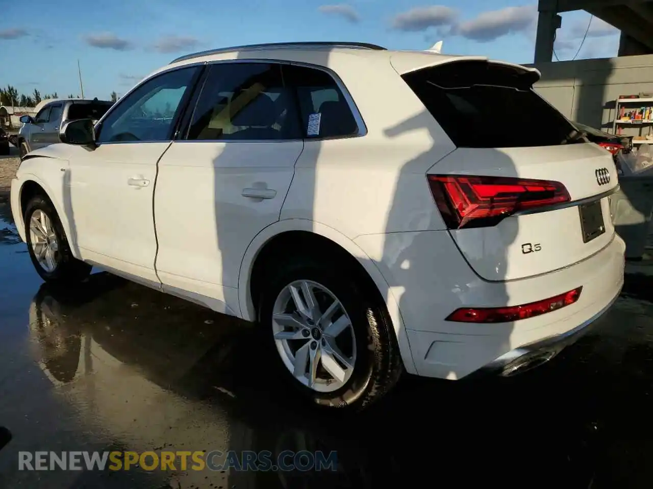 2 Photograph of a damaged car WA1GAAFYXP2010039 AUDI Q5 2023