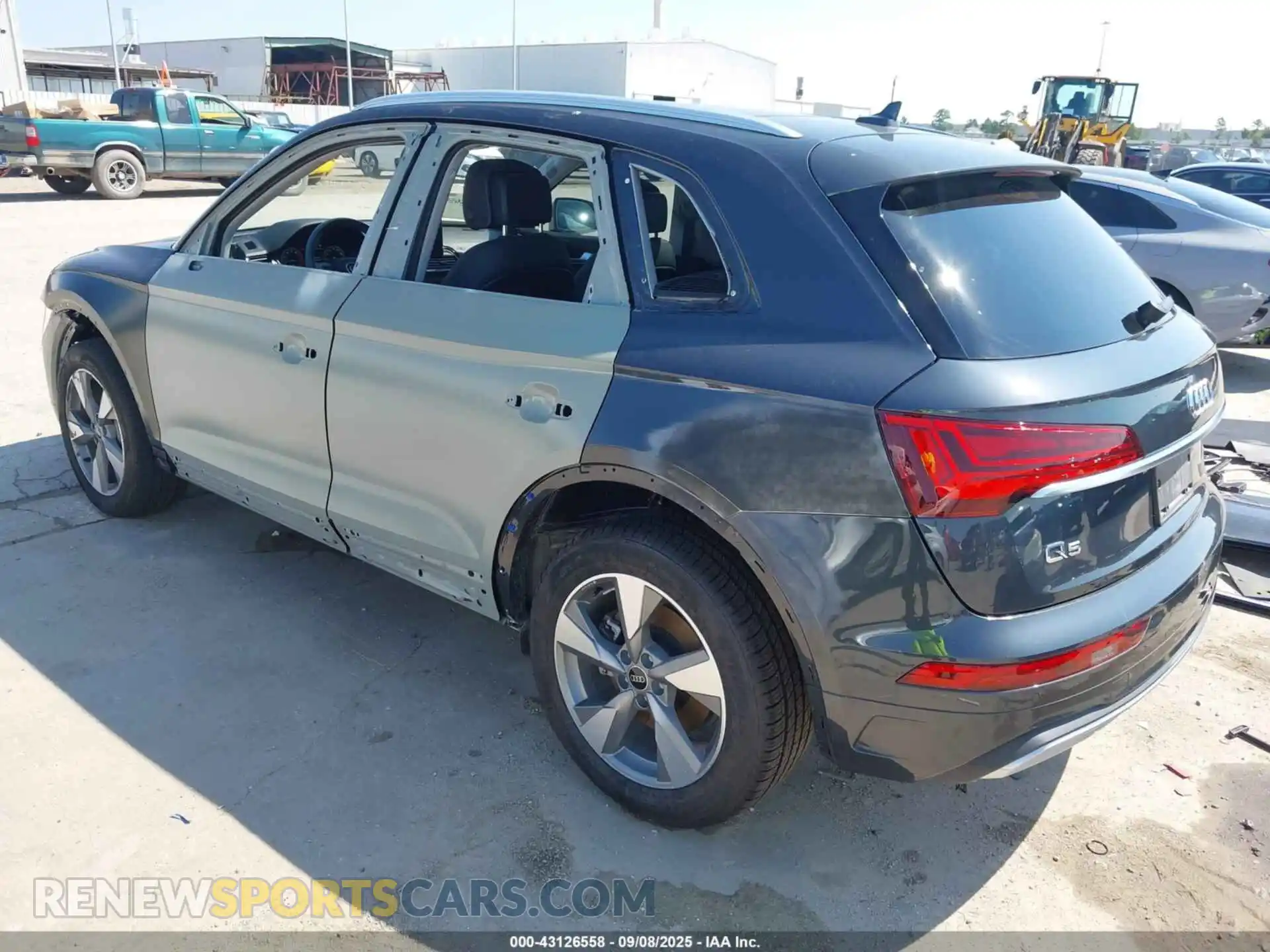 3 Photograph of a damaged car WA1BBAFY4R2024528 AUDI Q5 2024