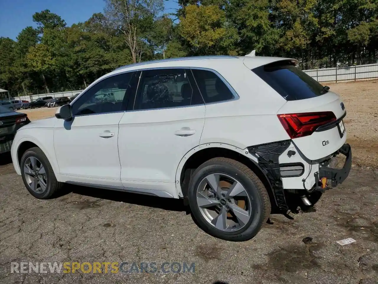 2 Photograph of a damaged car WA1CBAFYXR2031200 AUDI Q5 2024