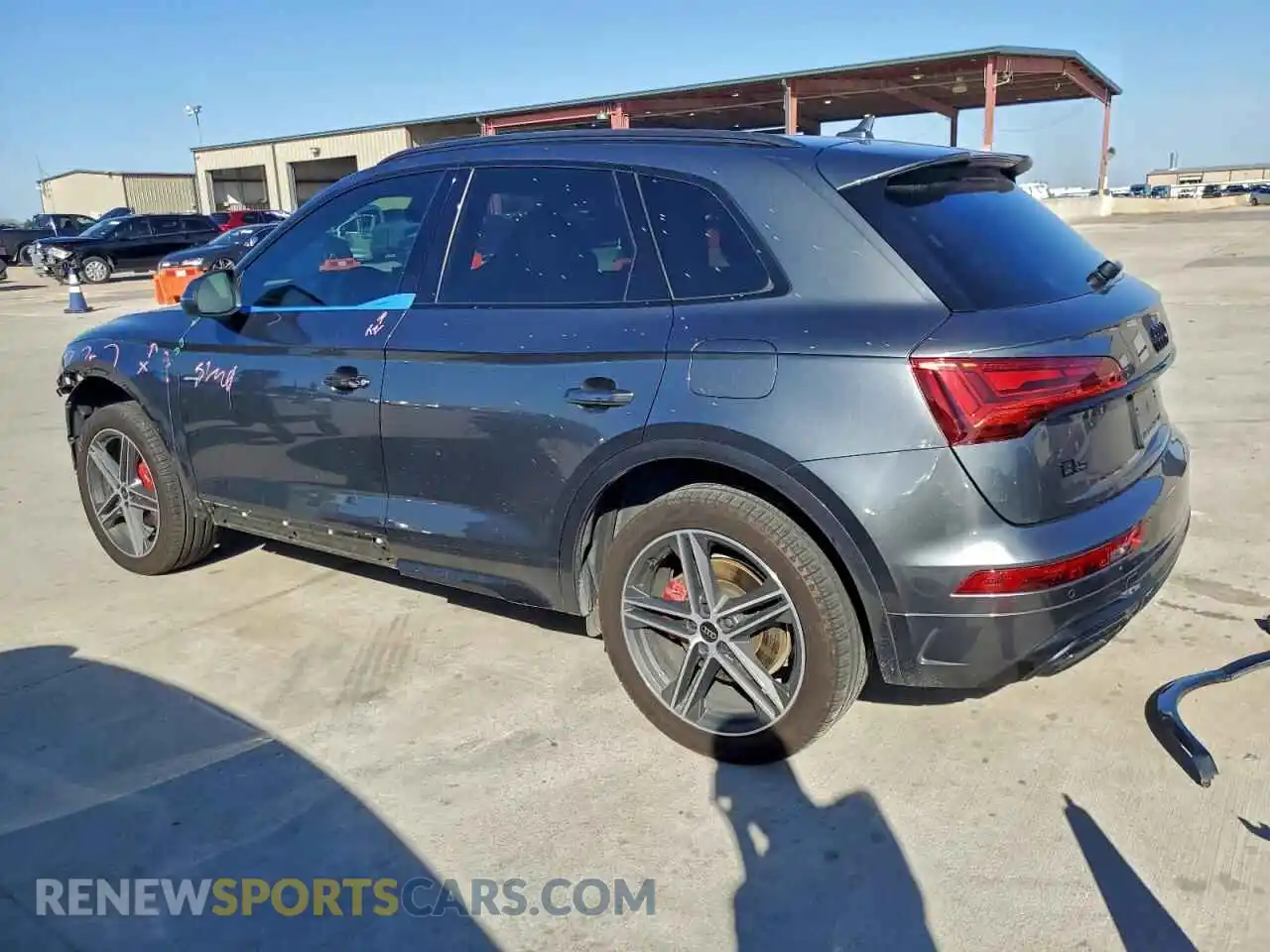2 Photograph of a damaged car WA1E2AFY2R2123913 AUDI Q5 2024