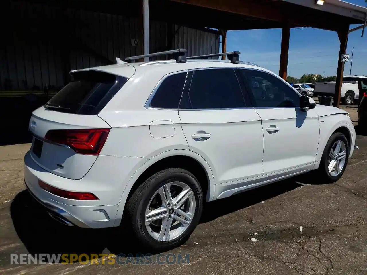 3 Photograph of a damaged car WA1E2AFY8R2150906 AUDI Q5 2024