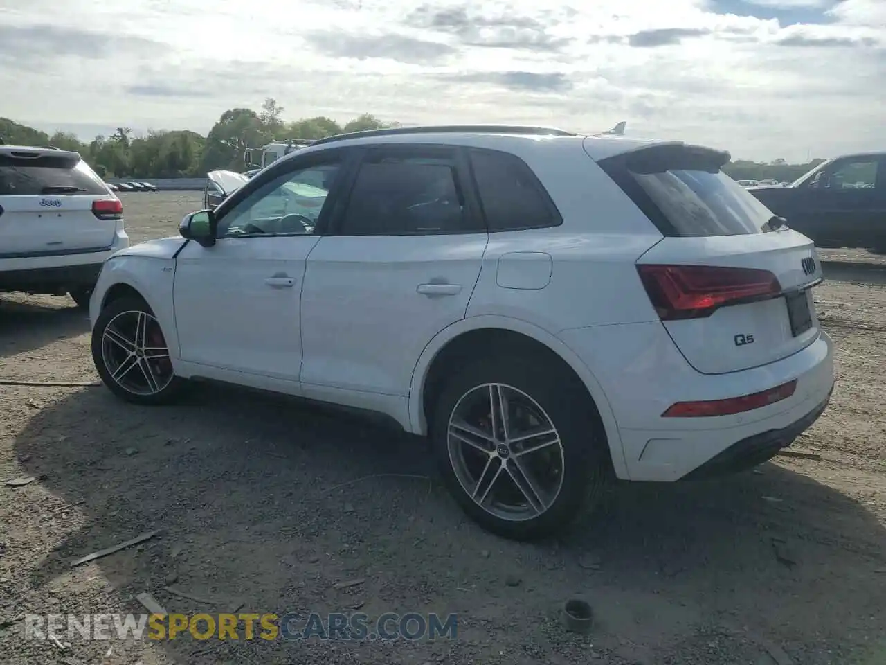 2 Photograph of a damaged car WA1E2AFY9R2024733 AUDI Q5 2024