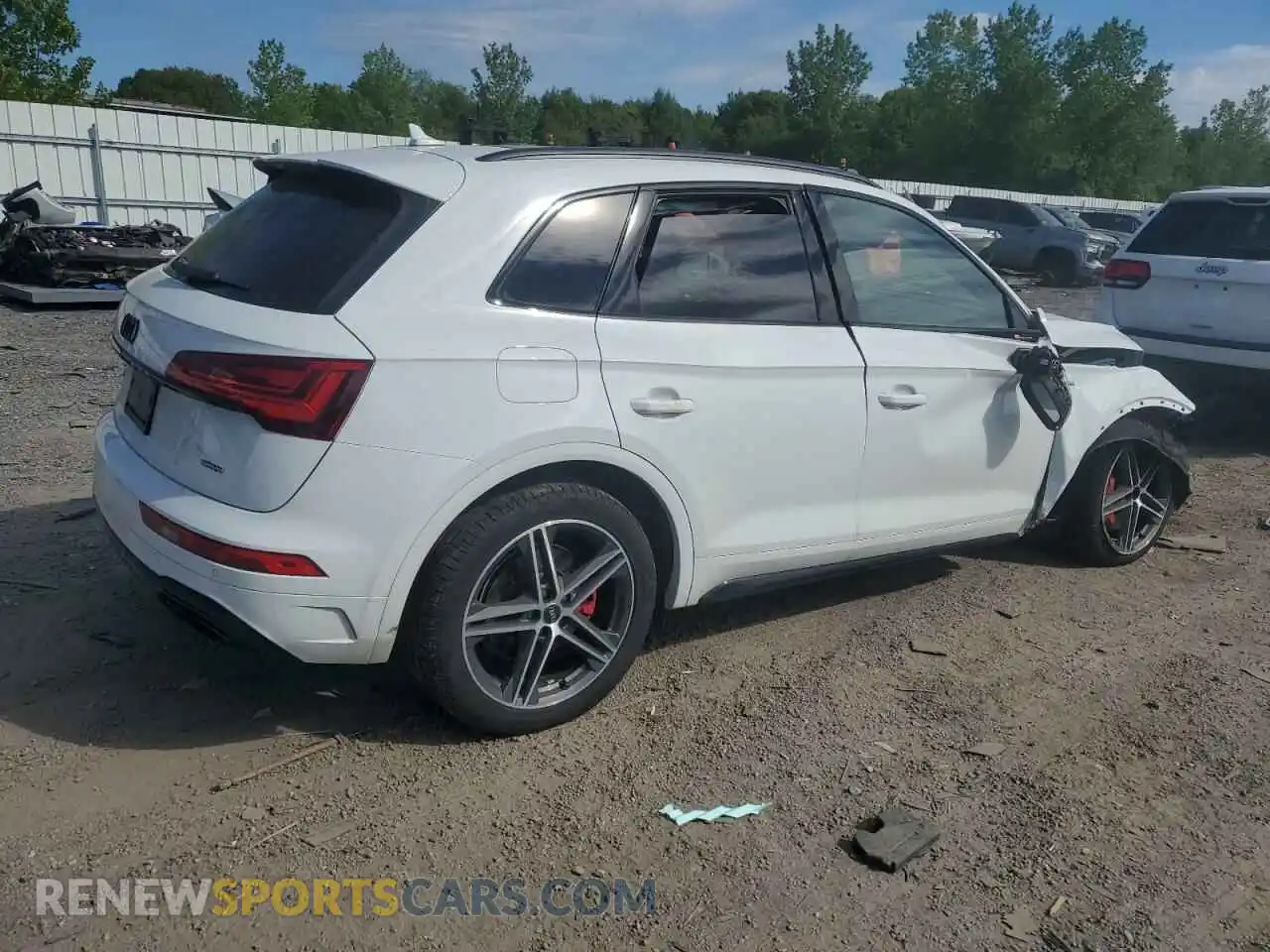 3 Photograph of a damaged car WA1E2AFY9R2024733 AUDI Q5 2024