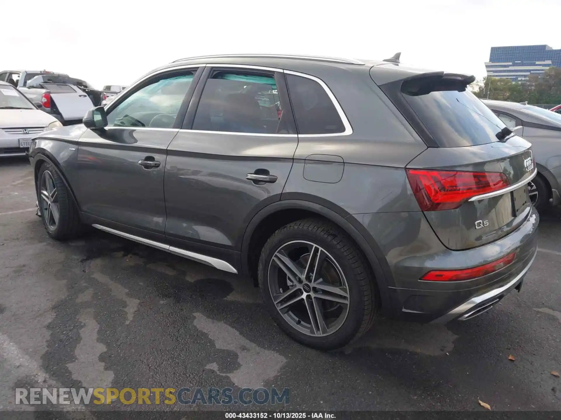 3 Photograph of a damaged car WA1E2AFYXR2101299 AUDI Q5 2024