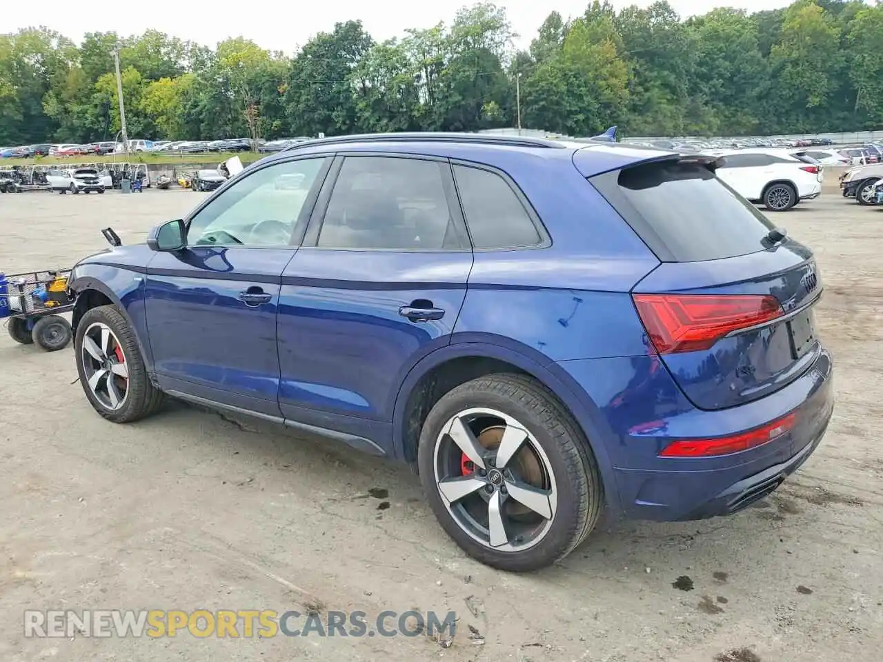 2 Photograph of a damaged car WA1EAAFY0R2136047 AUDI Q5 2024