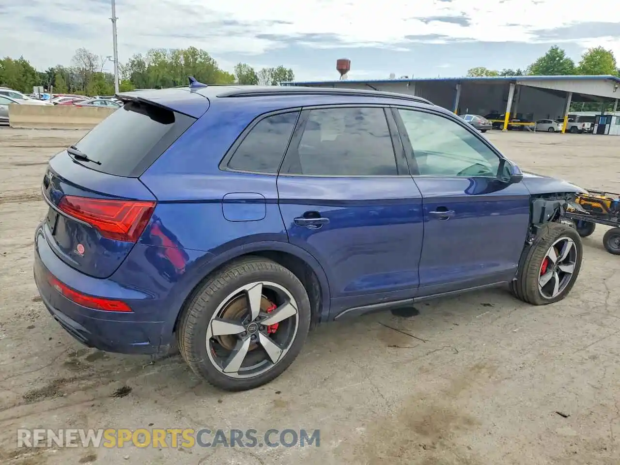 3 Photograph of a damaged car WA1EAAFY0R2136047 AUDI Q5 2024