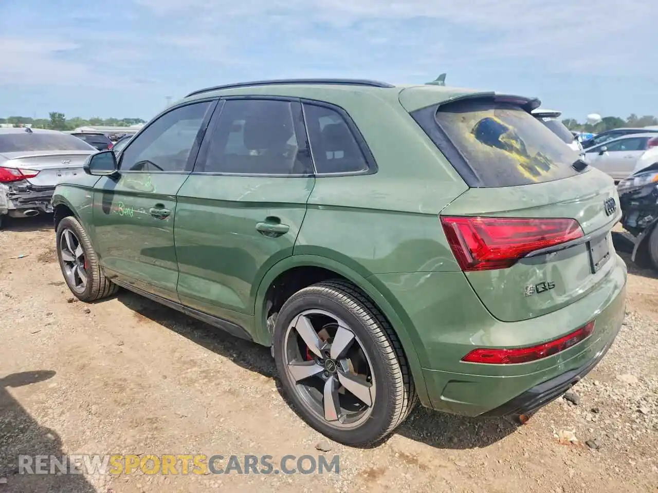 2 fotografías del automóvil dañado WA1EAAFY0R2146139 AUDI Q5 2024