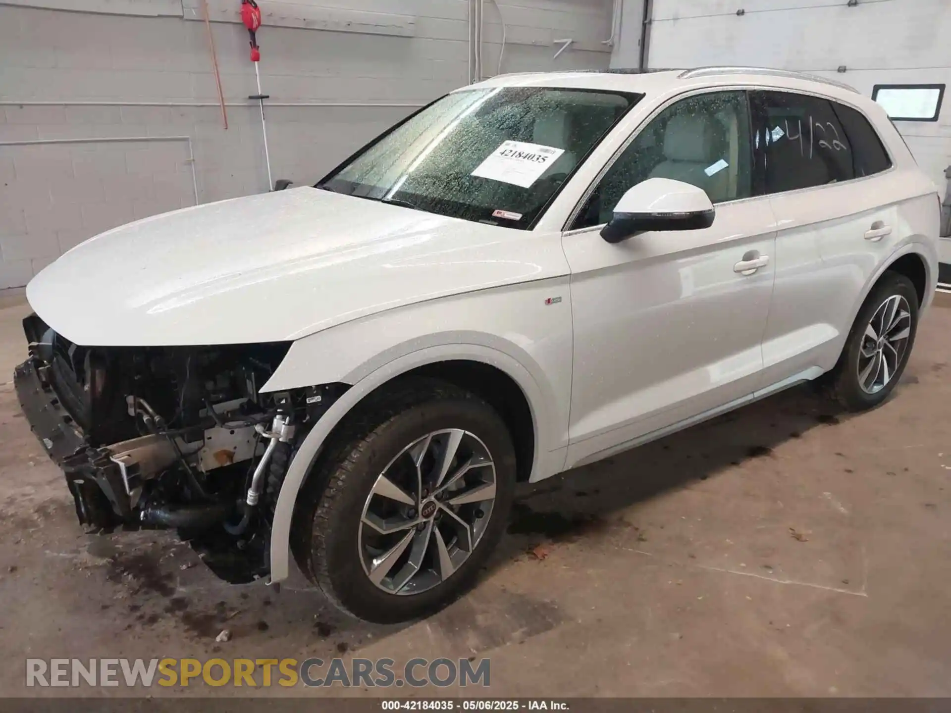 2 fotografías del automóvil dañado WA1EAAFY2R2003497 AUDI Q5 2024