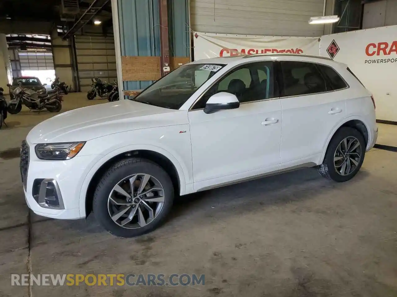 1 Photograph of a damaged car WA1EAAFY3R2070254 AUDI Q5 2024