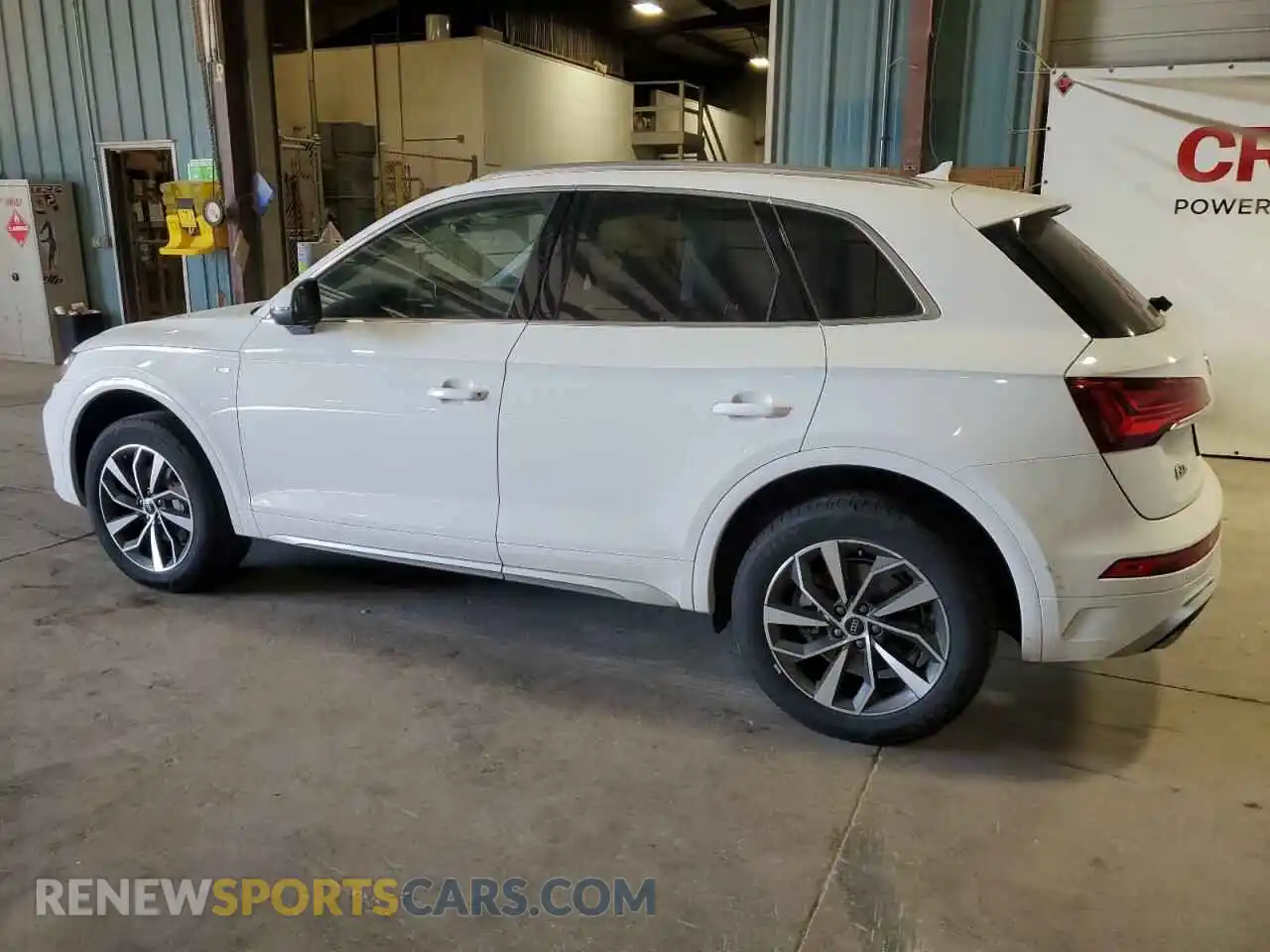 2 Photograph of a damaged car WA1EAAFY3R2070254 AUDI Q5 2024
