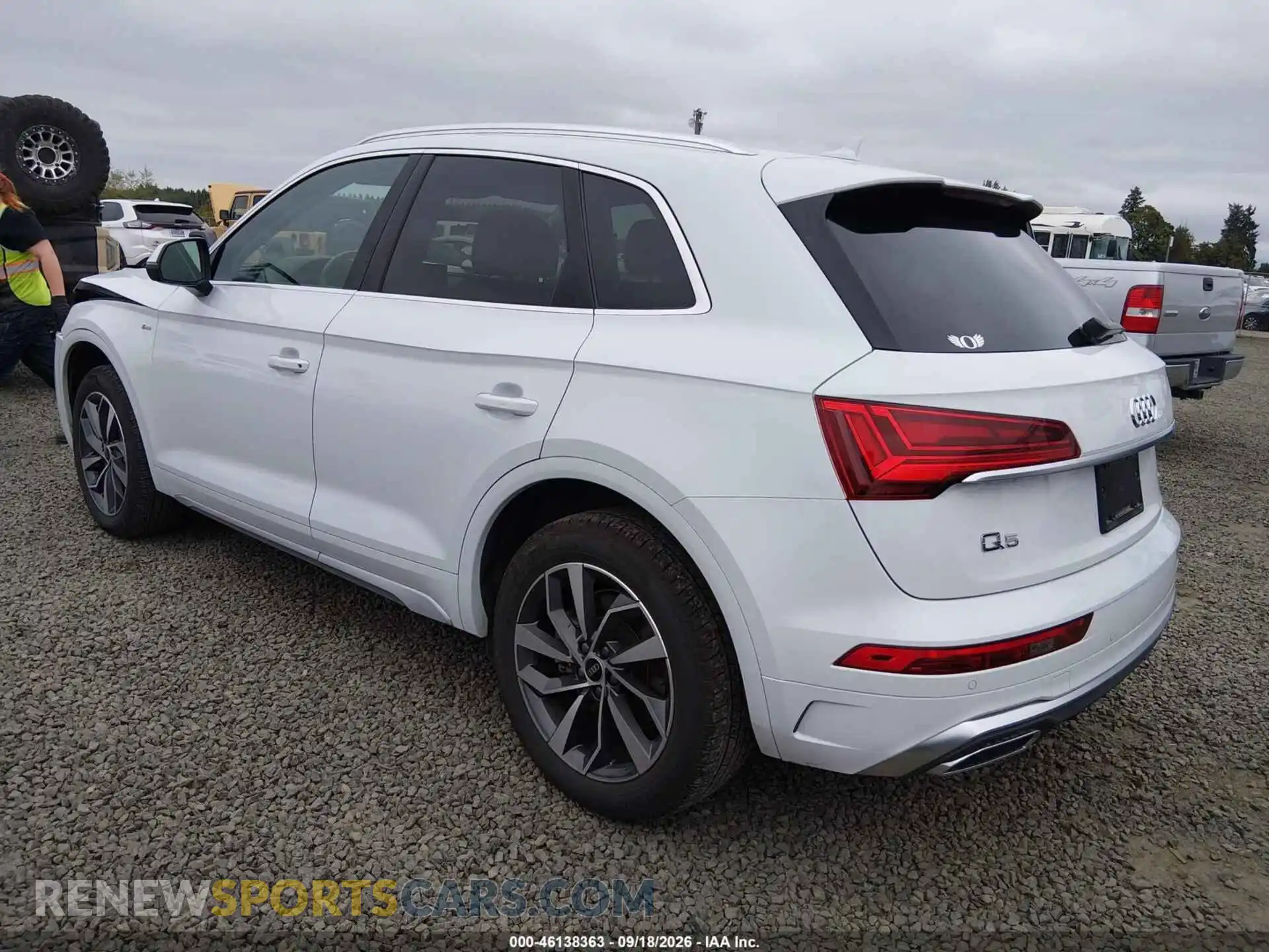 3 Photograph of a damaged car WA1EAAFY6R2041962 AUDI Q5 2024