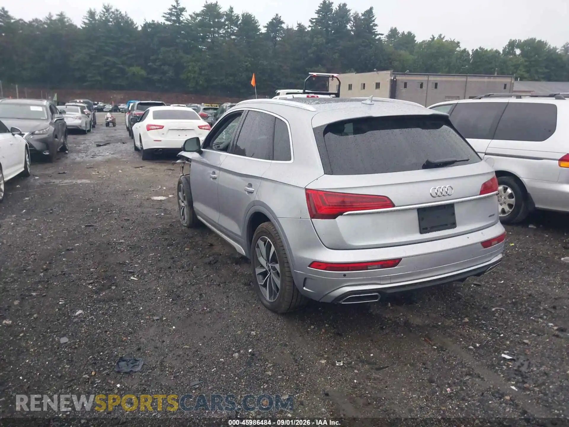 3 Photograph of a damaged car WA1EAAFY7R2016522 AUDI Q5 2024