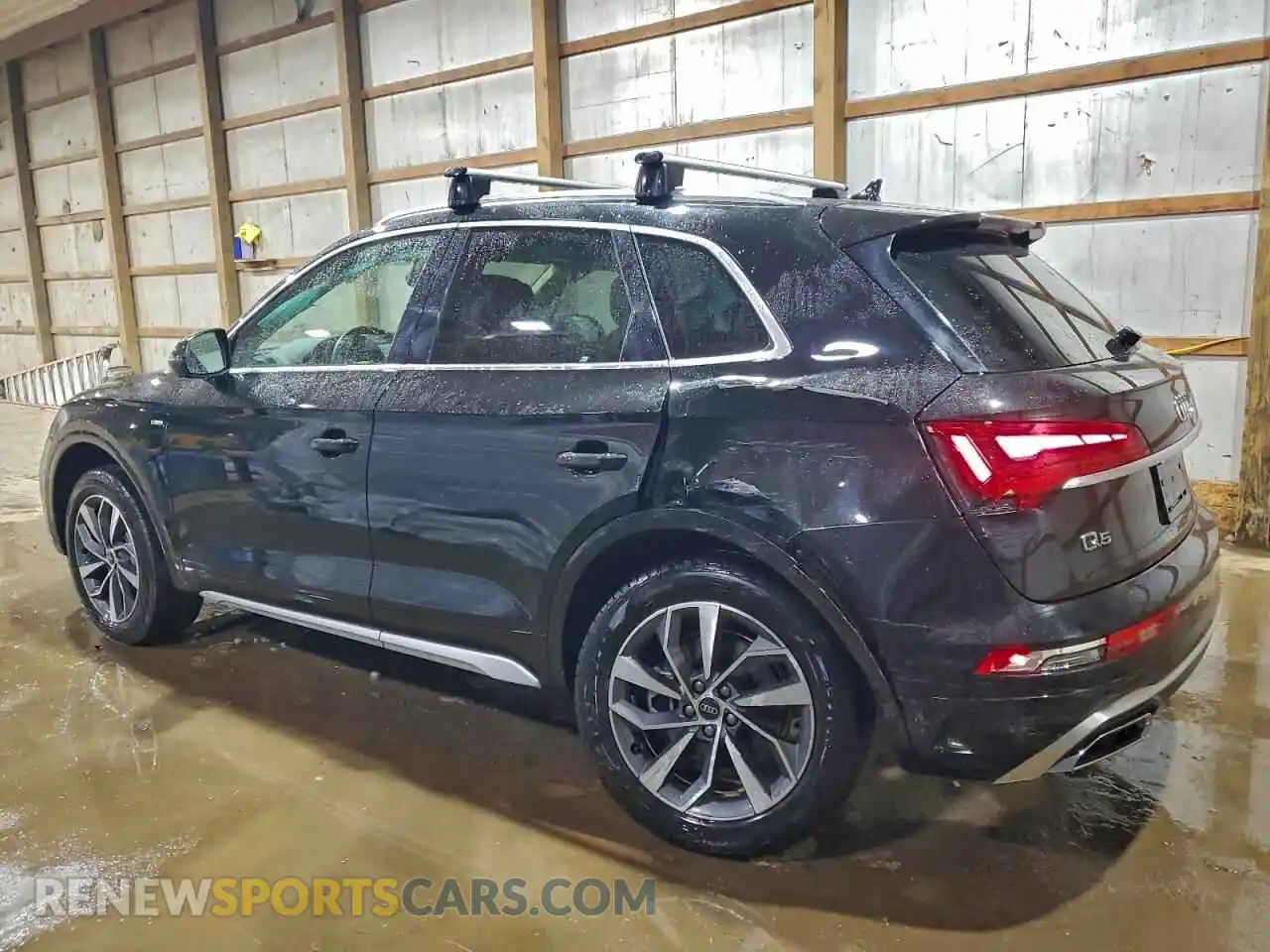 2 Photograph of a damaged car WA1EAAFY7R2080964 AUDI Q5 2024
