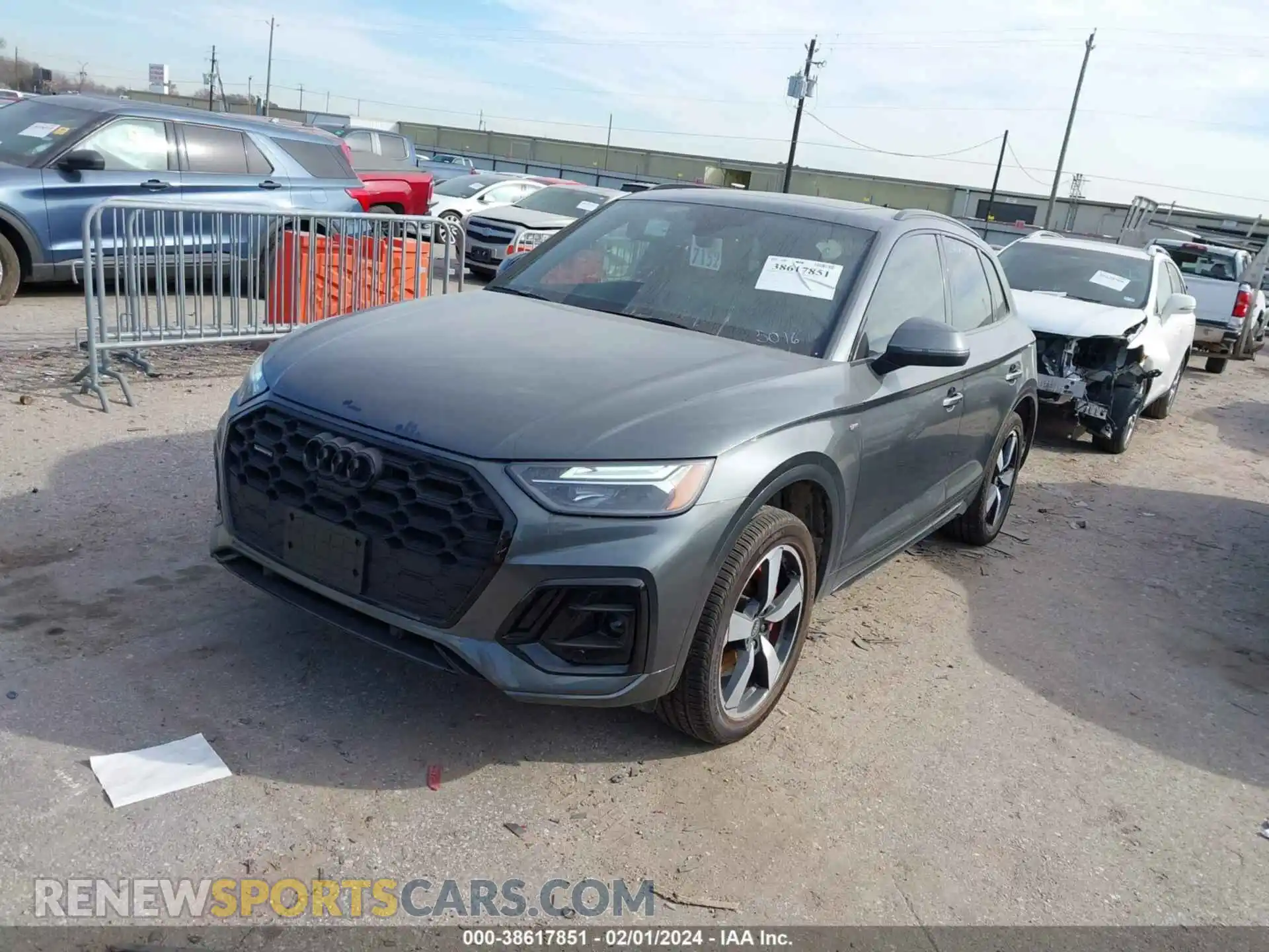2 fotografías del automóvil dañado WA1EAAFY9R2015016 AUDI Q5 2024