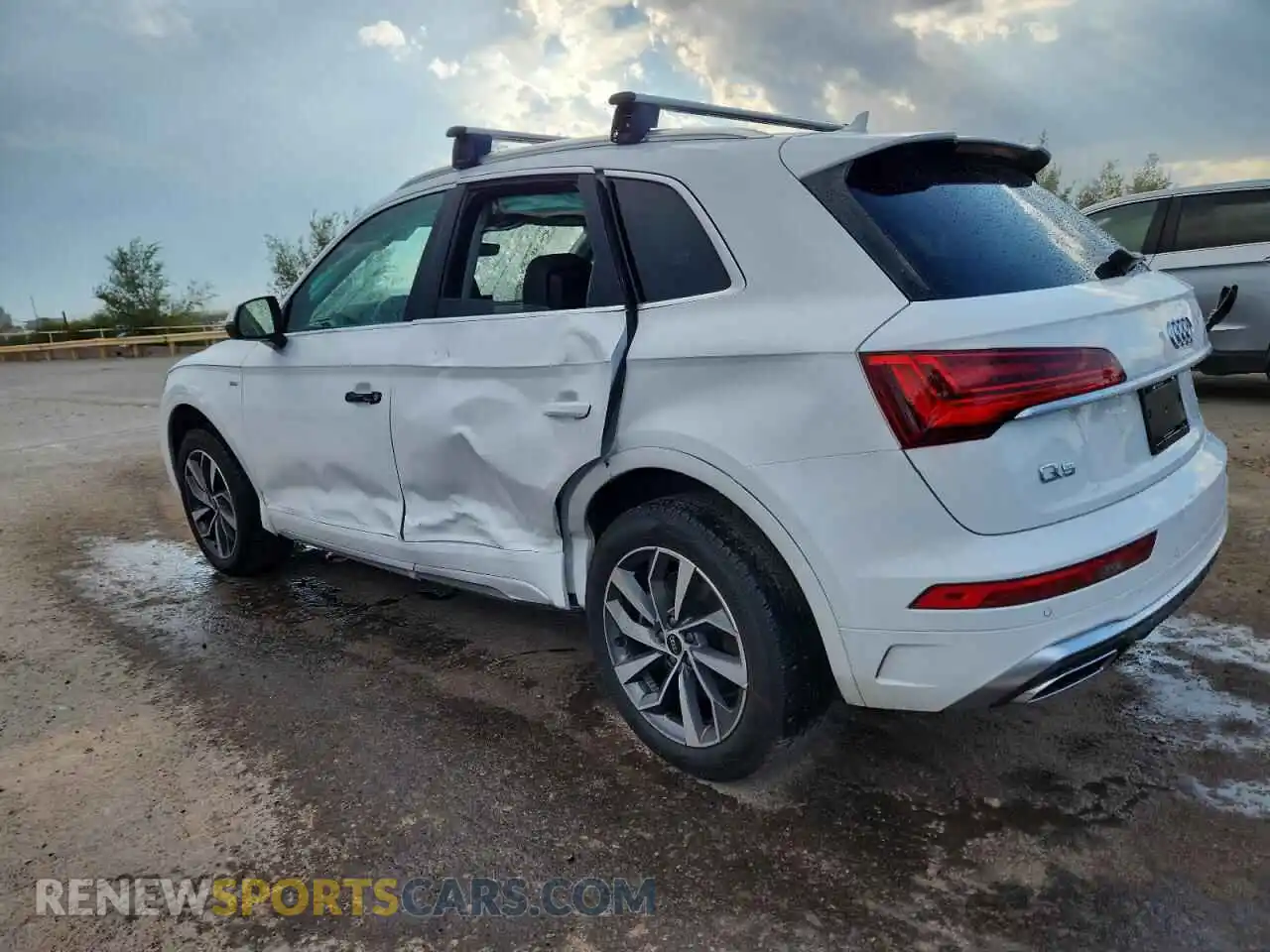 2 Photograph of a damaged car WA1EAAFY9R2083901 AUDI Q5 2024