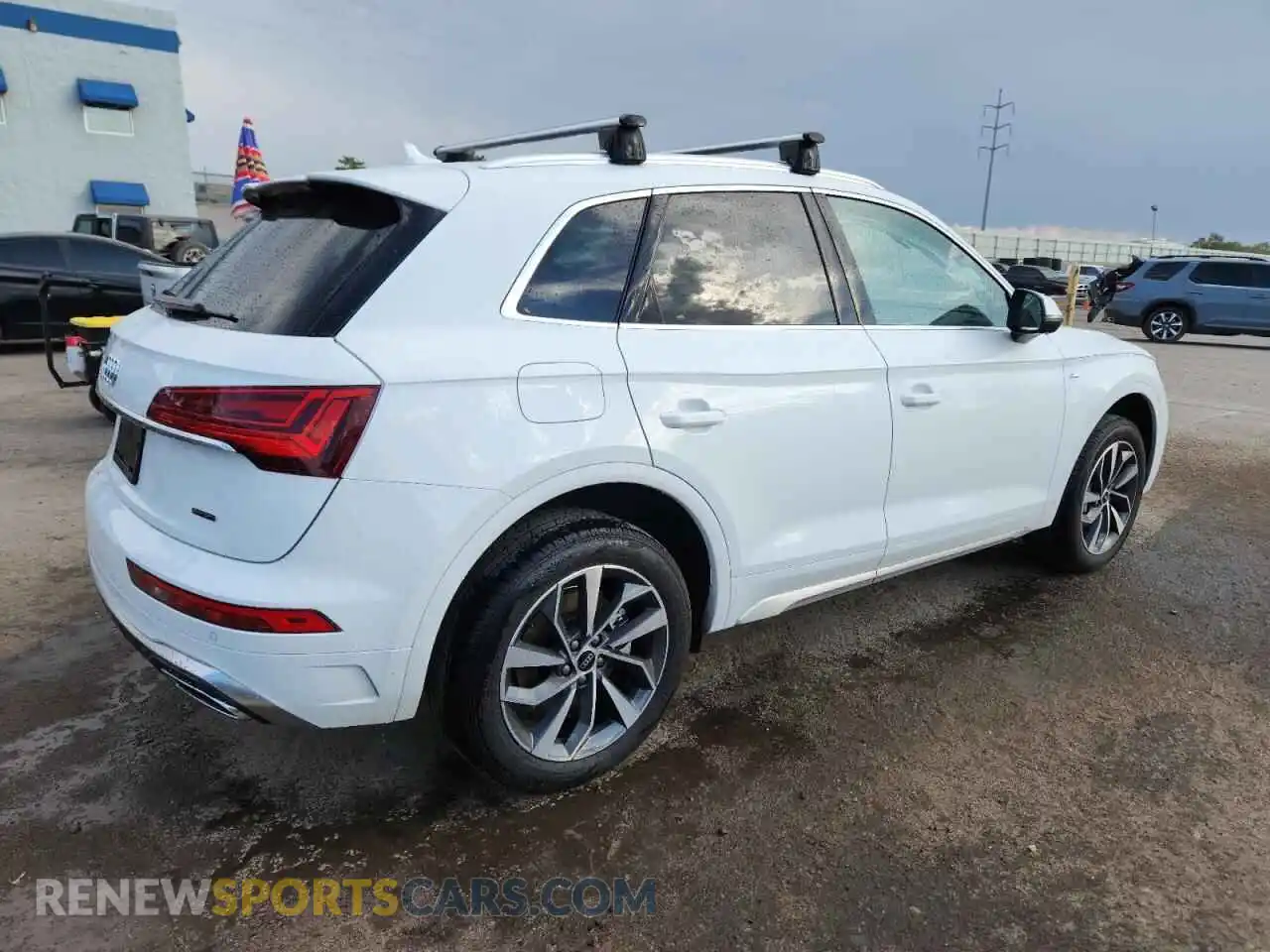 3 Photograph of a damaged car WA1EAAFY9R2083901 AUDI Q5 2024