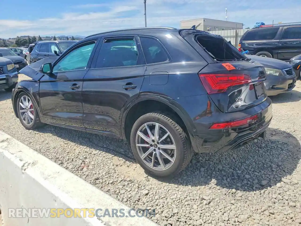 2 Фотография поврежденного автомобиля WA1F2AFY1R2113460 AUDI Q5 2024