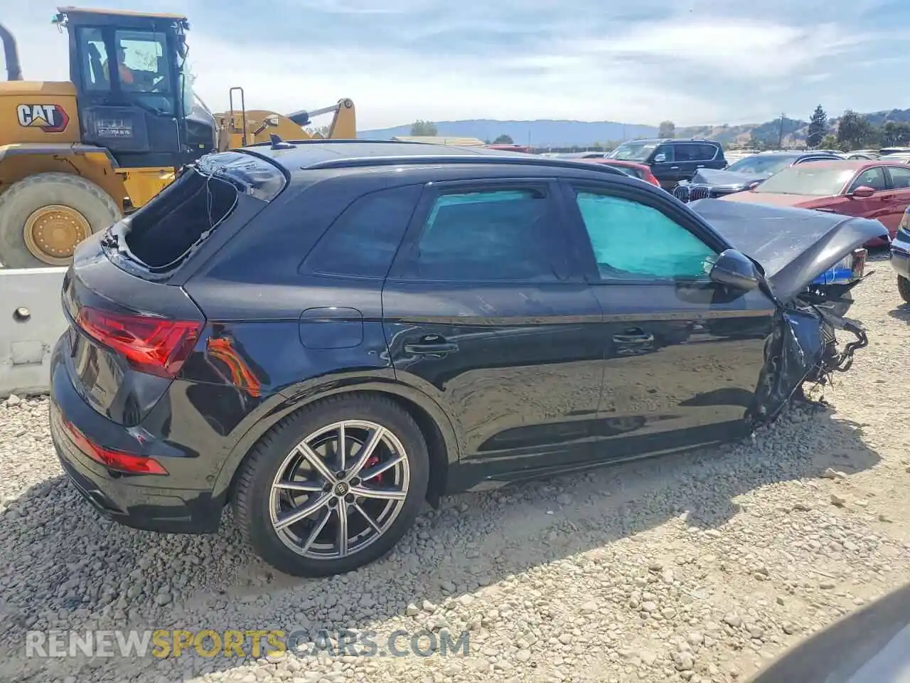 3 Фотография поврежденного автомобиля WA1F2AFY1R2113460 AUDI Q5 2024
