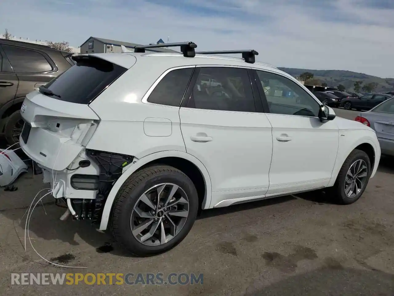 3 Photograph of a damaged car WA1FAAFY2R2103684 AUDI Q5 2024