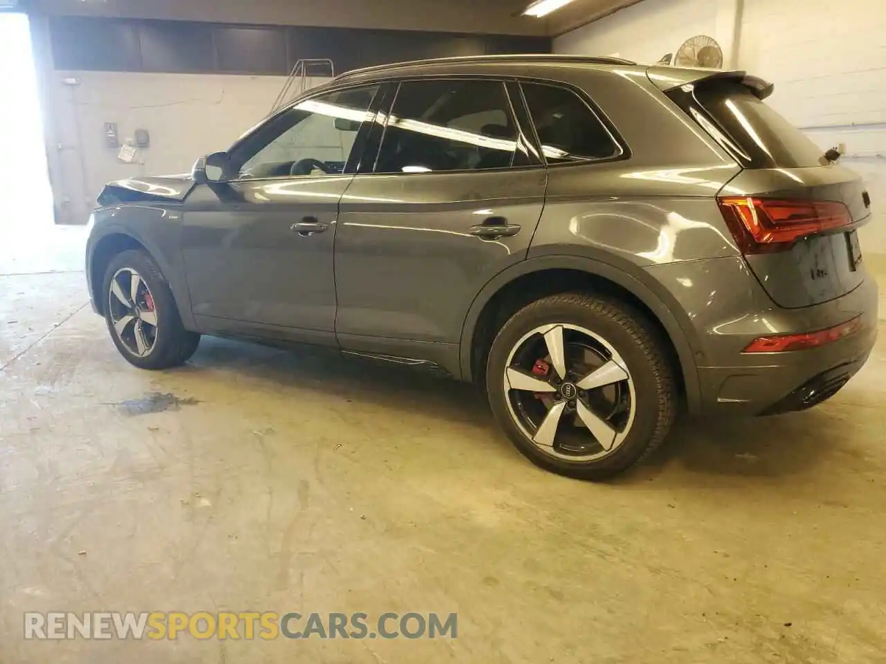 2 Photograph of a damaged car WA1FABFY5R2034804 AUDI Q5 2024