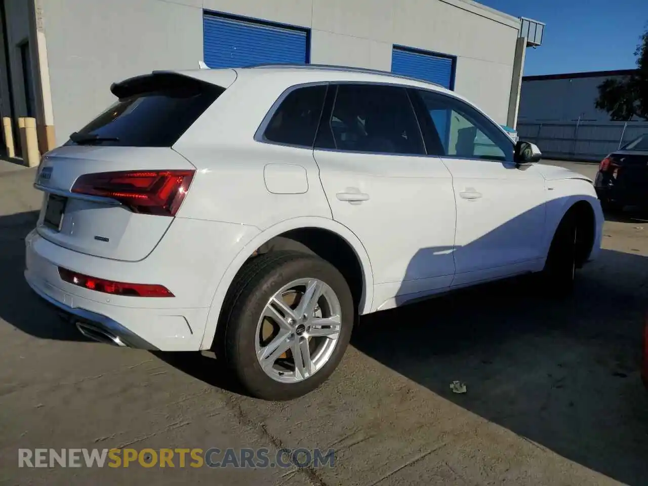 3 Photograph of a damaged car WA1G2AFY0R2101708 AUDI Q5 2024