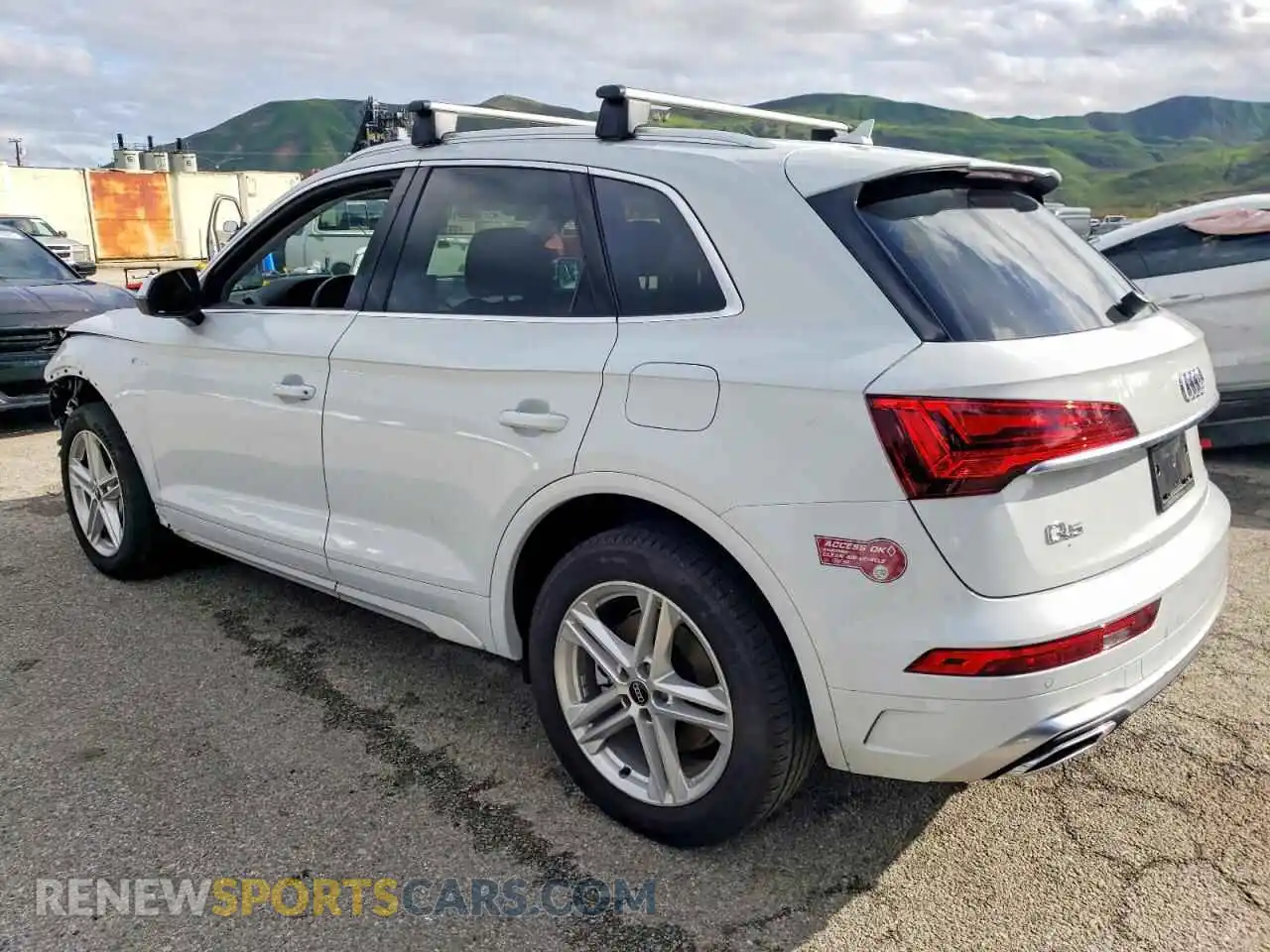 2 Photograph of a damaged car WA1G2AFY3R2101721 AUDI Q5 2024