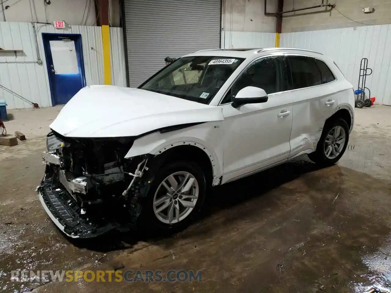 1 Photograph of a damaged car WA1GAAFY1R2035544 AUDI Q5 2024