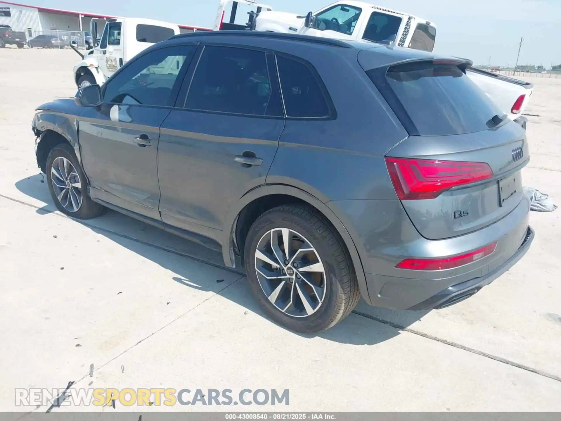 3 Photograph of a damaged car WA1GAAFY1R2103406 AUDI Q5 2024