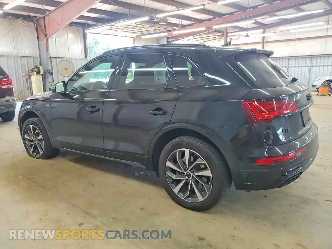 2 Photograph of a damaged car WA1GAAFY2R2117492 AUDI Q5 2024