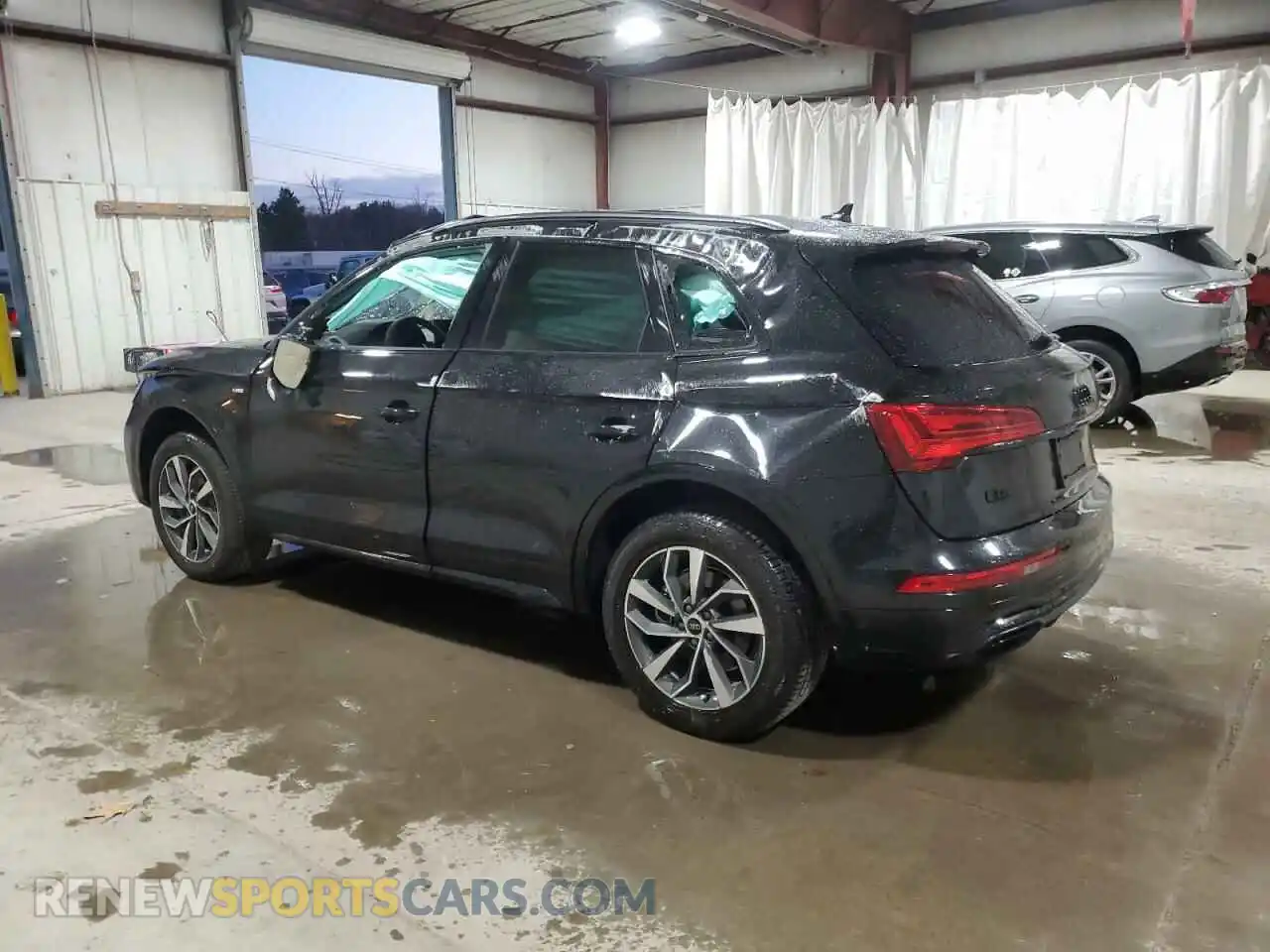 2 Photograph of a damaged car WA1GAAFY8R2124267 AUDI Q5 2024