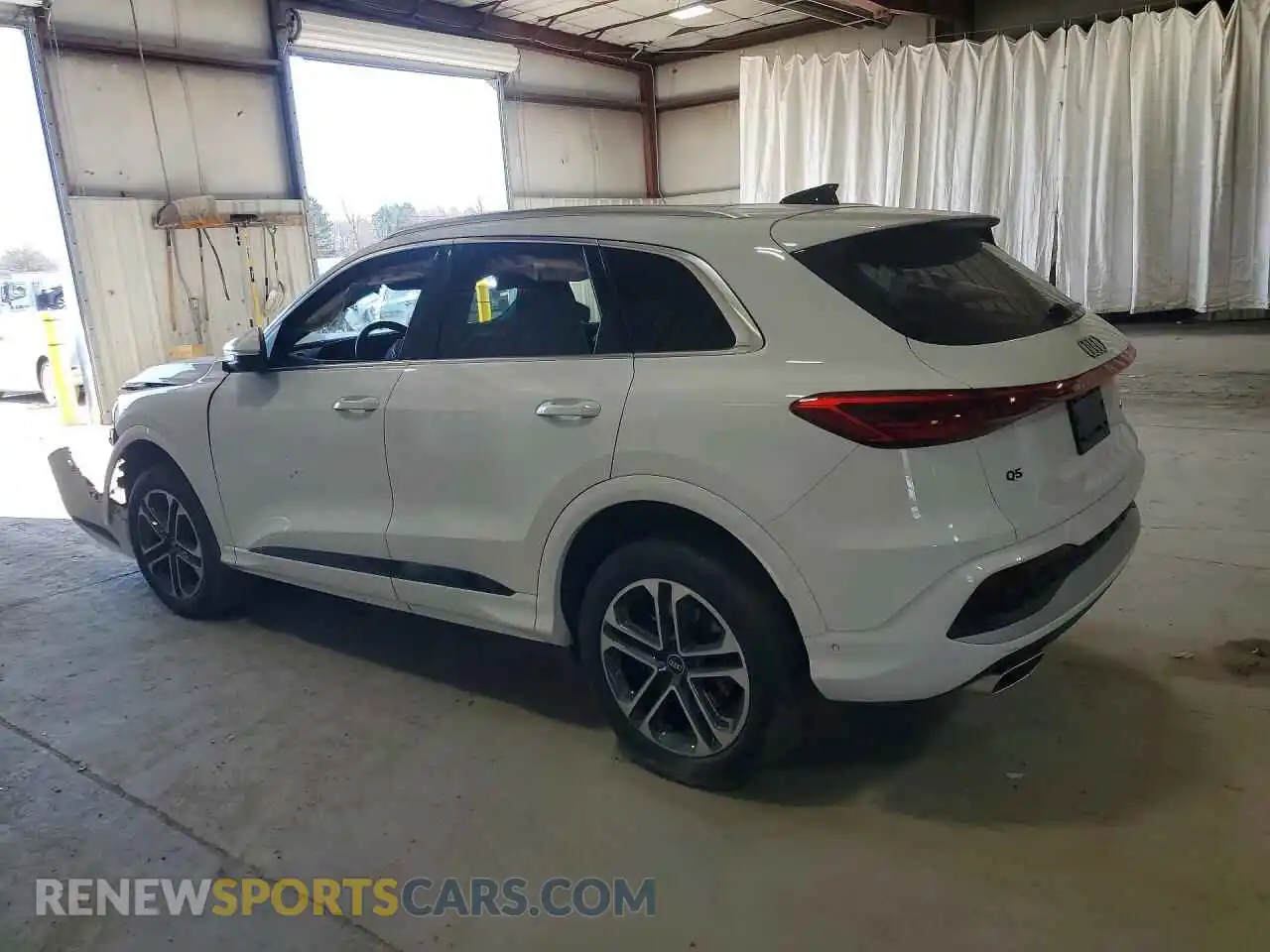 2 fotografías del automóvil dañado WA11AAGU4S2097429 AUDI Q5 2025