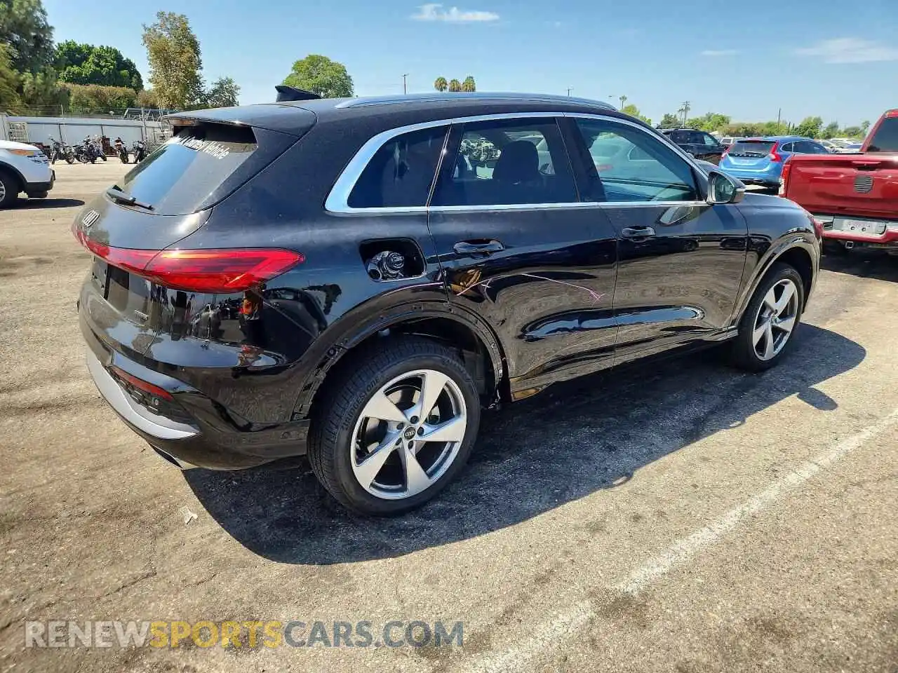 3 fotografías del automóvil dañado WA12AAGU4S2089948 AUDI Q5 2025