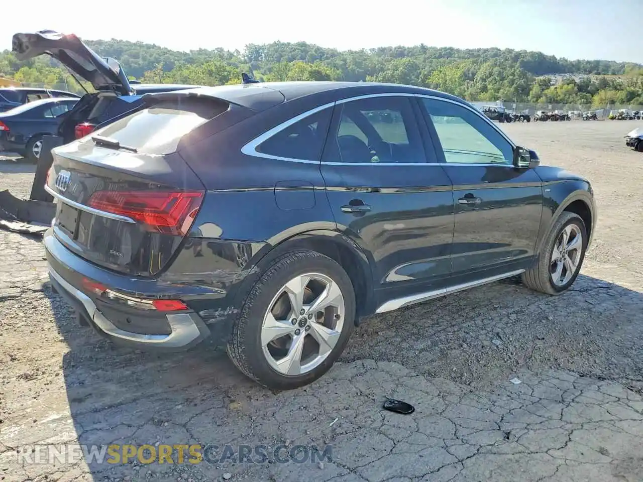 3 Photograph of a damaged car WA15AAFY8S2013764 AUDI Q5 2025