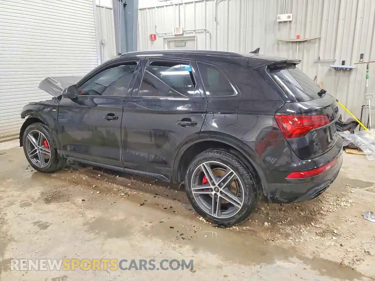 2 fotografías del automóvil dañado WA1E2AFY4S2066300 AUDI Q5 2025