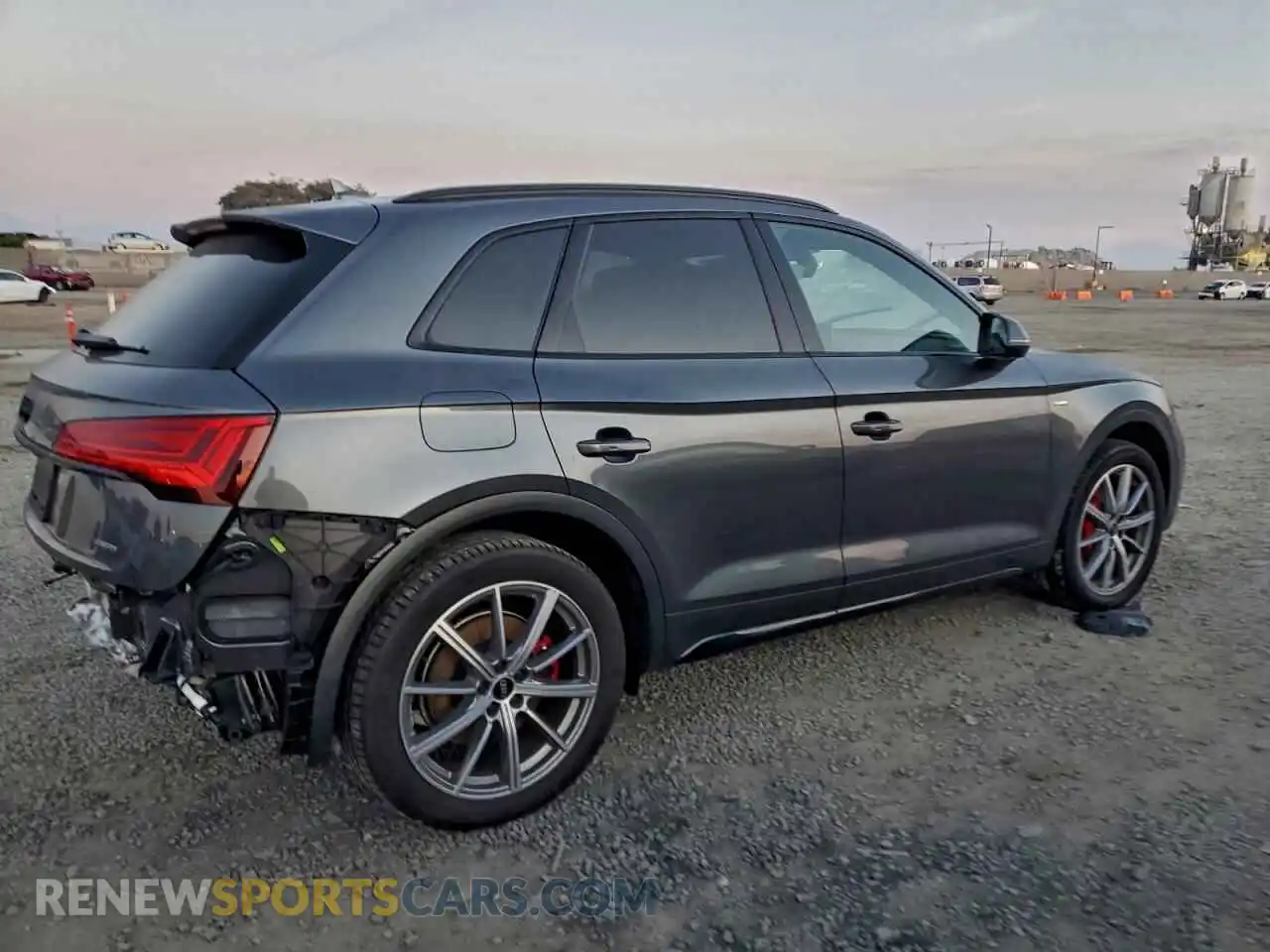 3 fotografías del automóvil dañado WA1E2AFY6S2002615 AUDI Q5 2025