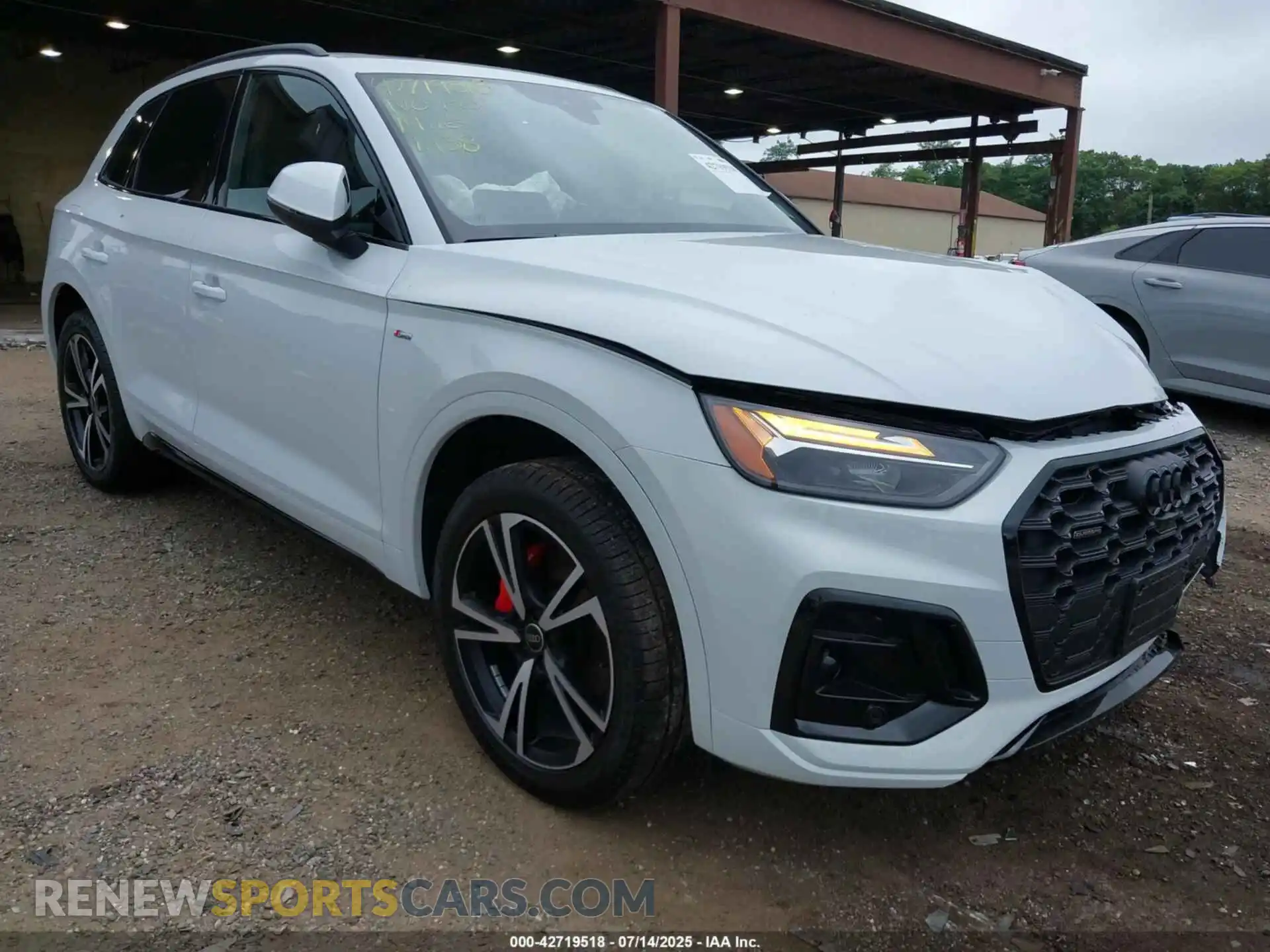 1 Photograph of a damaged car WA1EAAFY6S2024939 AUDI Q5 2025