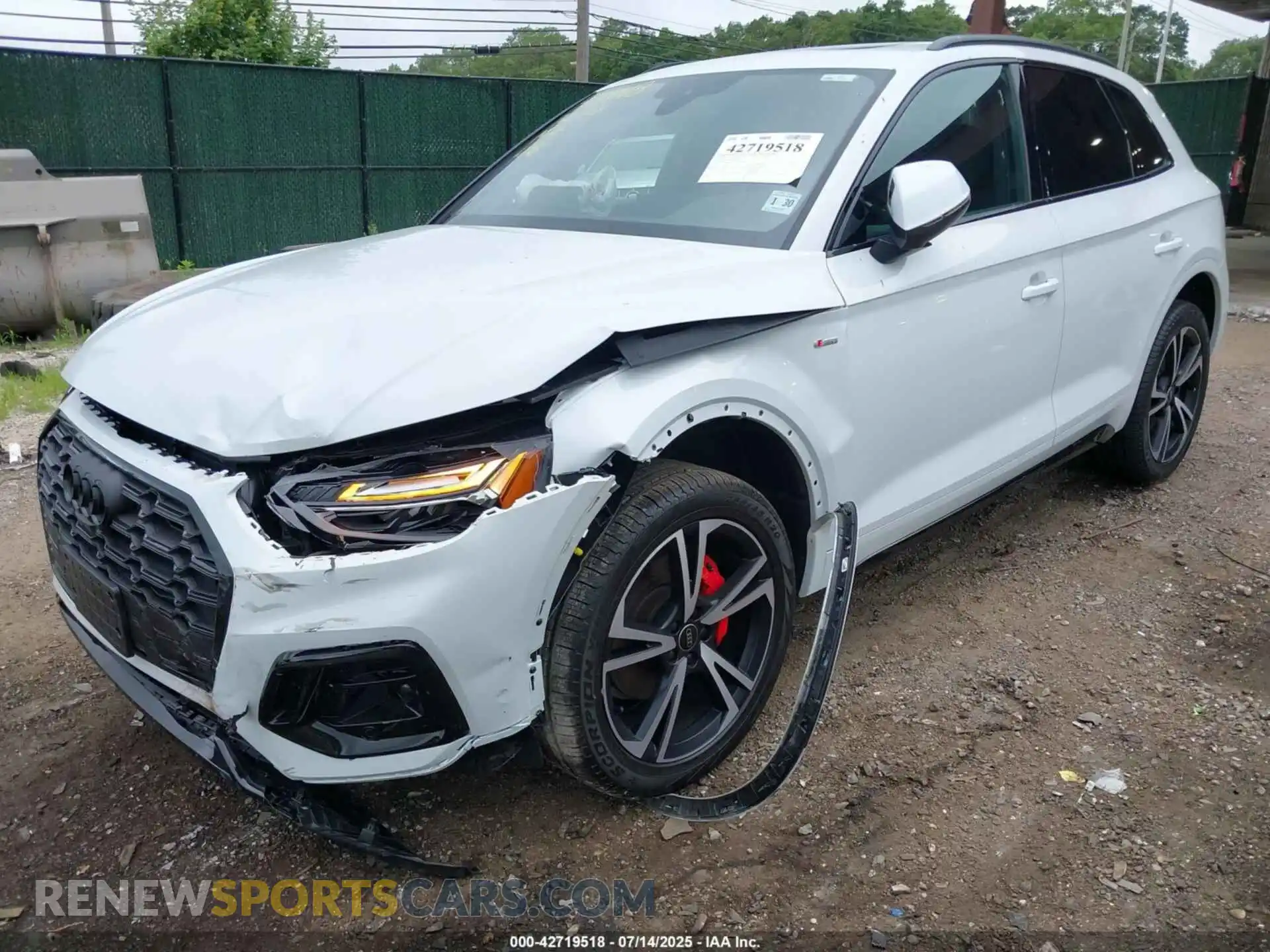 2 Photograph of a damaged car WA1EAAFY6S2024939 AUDI Q5 2025