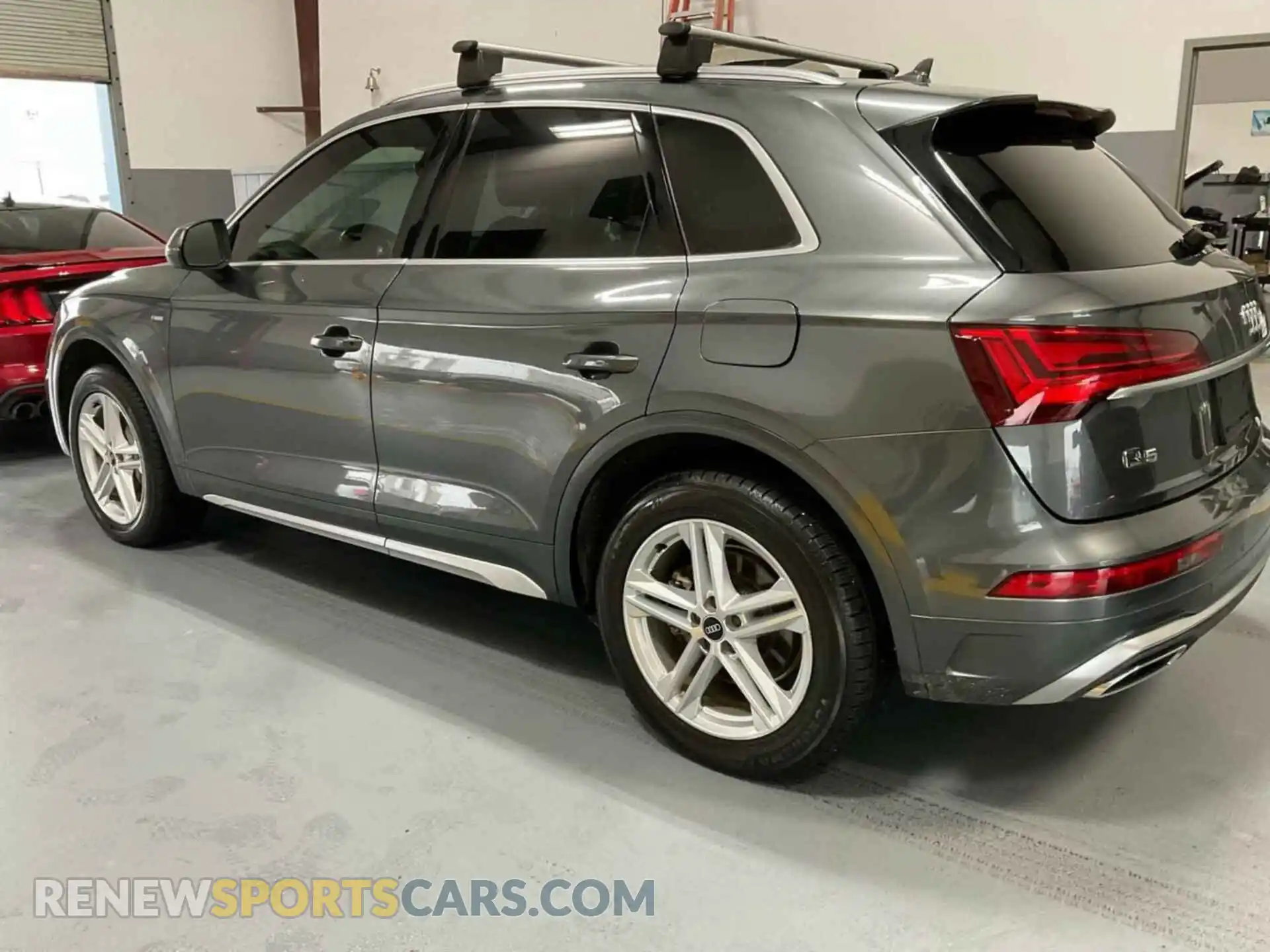 1 Photograph of a damaged car WA1E2AFY8N2084139 AUDI Q5 E 2022