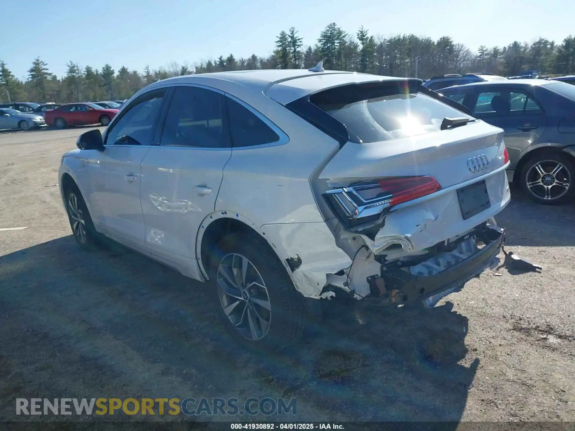 3 Photograph of a damaged car WA14AAFY2M2069228 AUDI Q5 SPORTBACK 2021