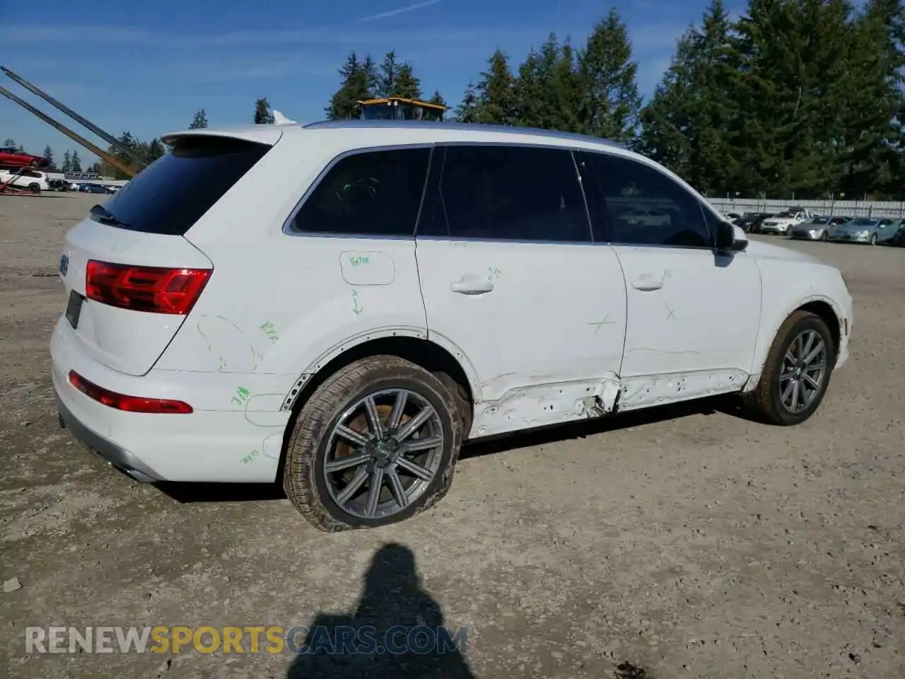 3 Фотография поврежденного автомобиля WA1AHAF75KD027420 AUDI Q7 2019