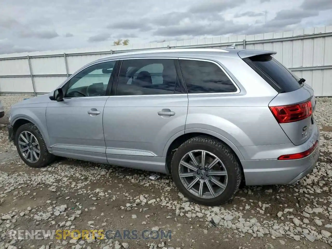 2 Photograph of a damaged car WA1LAAF70KD029783 AUDI Q7 2019