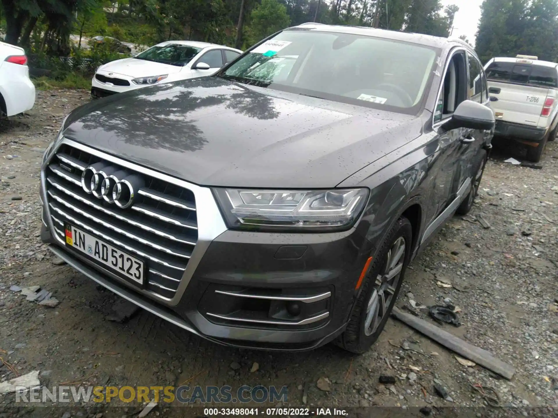 2 Photograph of a damaged car WA1LAAF70KD037561 AUDI Q7 2019